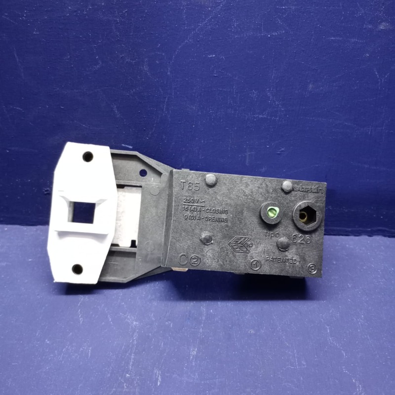 Blocapuerta Electrolux Ew607 5kg 500 Negro