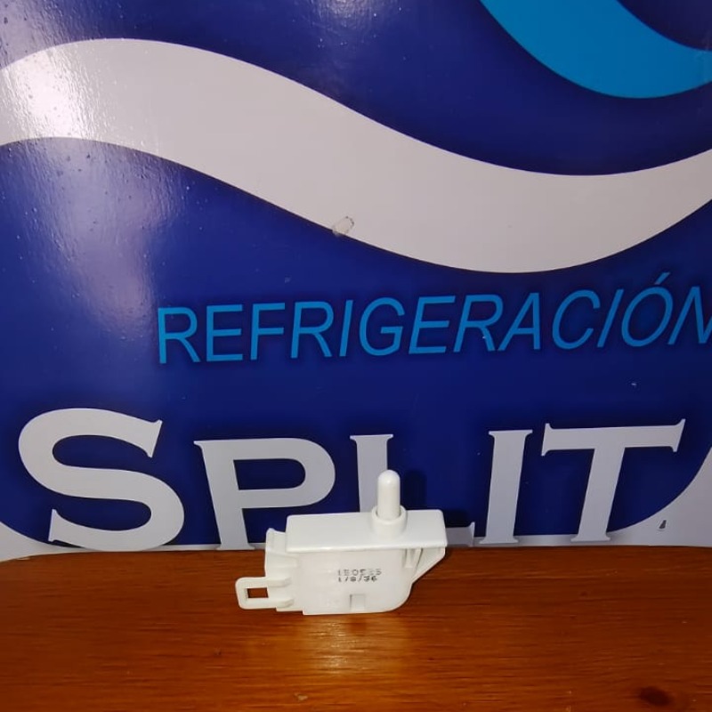 Interruptor Exhibidora 1 Boton 3 Contactos  (cajon Rojo 20)