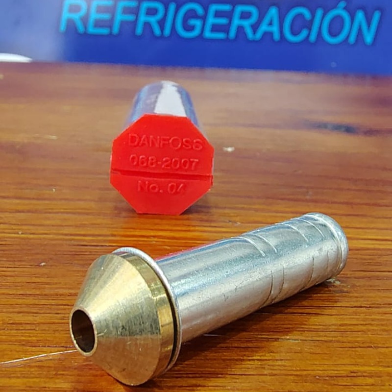 Tobera 04 404/22 (para Valvula De Expansion)cajon Rojo Estante 5
