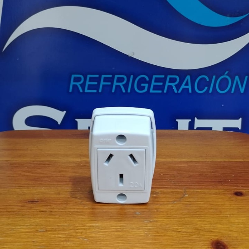 Tomacorriente De  20 A Exterior